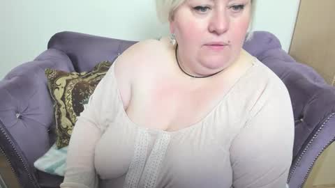 fashiona online show from November 1, 10:06 am