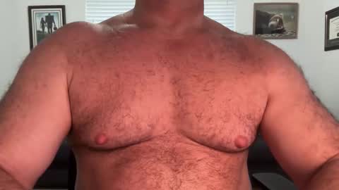 Snapshot of fatboys8705 chatting on January 6, 7:17 pm fatboys8705 online show from January 6, 7:17 pm