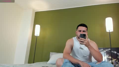 M A T  T E O online show from October 11, 8:07 pm