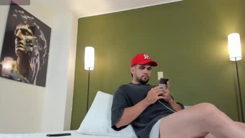 Snapshot of fatdick_1 chatting on February 25, 7:12 pm M A T T E O online show from February 25, 7:12 pm