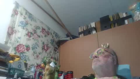 Fred. online show from May 15, 11:56 pm