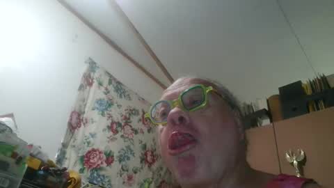 Fred. online show from May 24, 8:14 pm