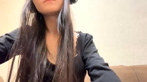 Aurora 18yo online show from November 2, 11:23 am