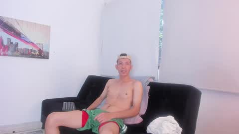 Snapshot of favel_gomez7 chatting on January 8, 12:58 pm Favel Gomez online show from January 8, 12:58 pm