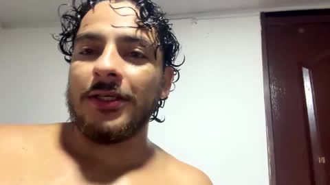 favid95 online show from January 12, 8:04 am