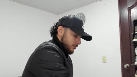 favid95 online show from February 18, 12:04 am