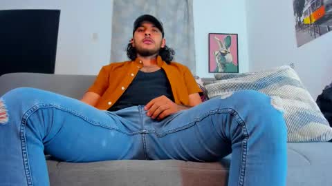 favid95 online show from February 6, 11:19 pm