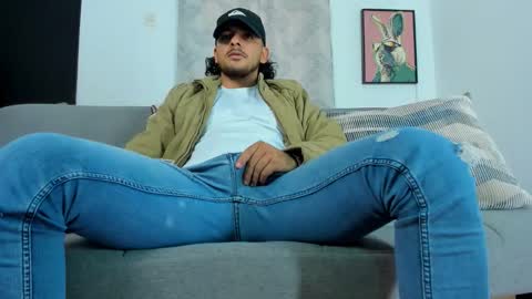 favid95 online show from February 16, 5:31 pm