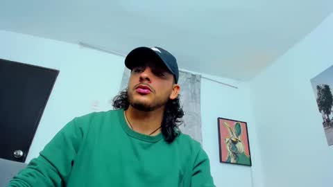 favid95 online show from February 24, 3:32 pm