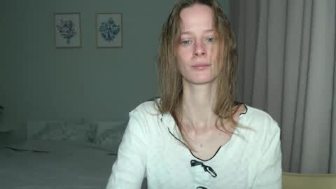 favoriteyour online show from January 17, 4:50 am