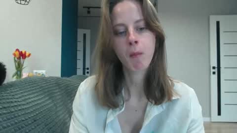 favoriteyour online show from April 27, 5:49 am