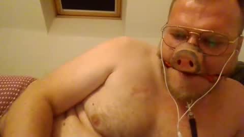 Snapshot of fckcbacc89 chatting on July 2, 3:06 am Horny Fat Boy online show from July 2, 3:06 am