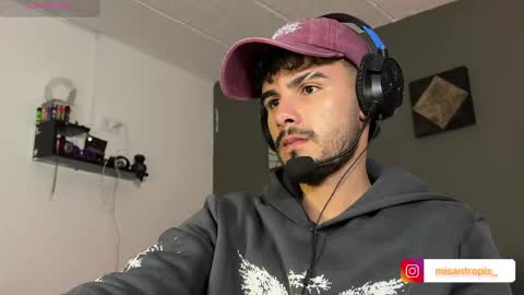 Snapshot of fede69x chatting on May 25, 5:35 am federik online show from May 25, 5:35 am