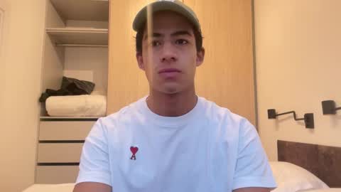 Snapshot of fedetwink chatting on November 3, 2:07 pm fedetwink online show from November 3, 2:07 pm