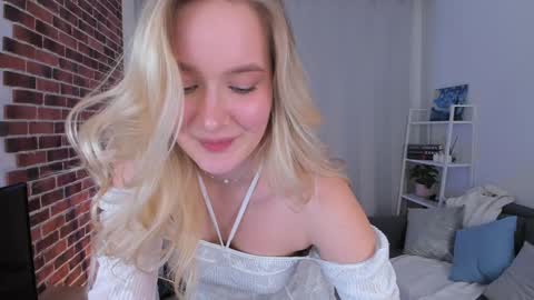 Daniela online show from February 2, 4:43 pm