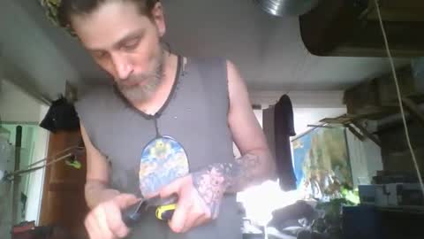 Snapshot of feelfemdom chatting on March 28, 11:10 am feelfemdom online show from March 28, 11:10 am