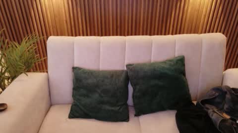 Feelena online show from November 21, 5:11 pm