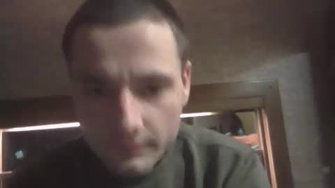 Snapshot of feelingverynaughty chatting on December 25, 3:29 am ask me online show from December 25, 3:29 am