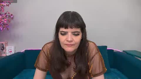 Snapshot of feelsgoodwoman chatting on July 15, 9:53 pm Laura online show from July 15, 9:53 pm