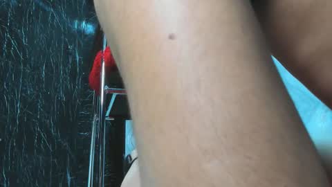 feetbynic online show from October 18, 2:51 pm