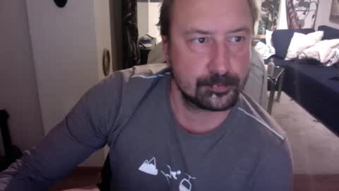 Snapshot of feetkissboy chatting on November 4, 5:01 pm feetkissboy online show from November 4, 5:01 pm