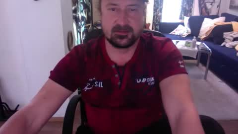 feetkissboy online show from November 15, 11:40 am