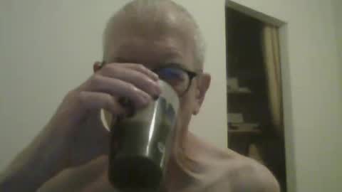 Snapshot of feetlove5608 chatting on December 1, 8:03 pm feetlove5608 online show from December 1, 8:03 pm