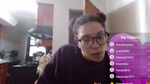 Snapshot of feetnymph chatting on January 15, 1:20 pm Soley online show from January 15, 1:20 pm