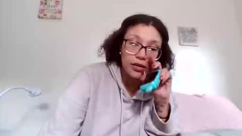 Snapshot of feetnymph chatting on November 14, 4:49 pm Soley online show from November 14, 4:49 pm