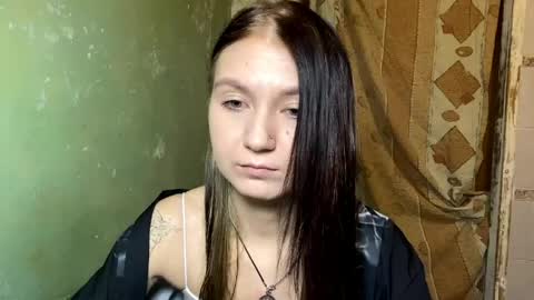 Lola online show from April 16, 8:53 pm