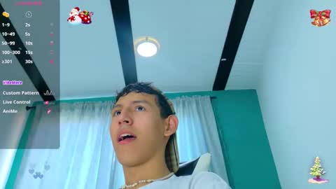 felipehotgonzalez online show from December 3, 12:36 pm