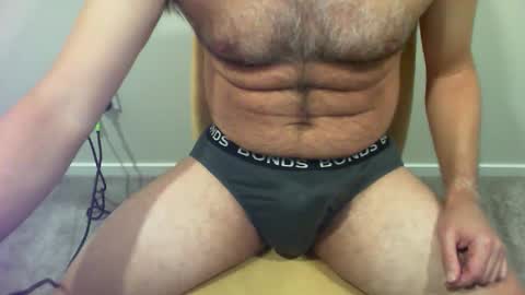 Snapshot of felipemoon34 chatting on April 28, 2:27 am felipemoon34 online show from April 28, 2:27 am