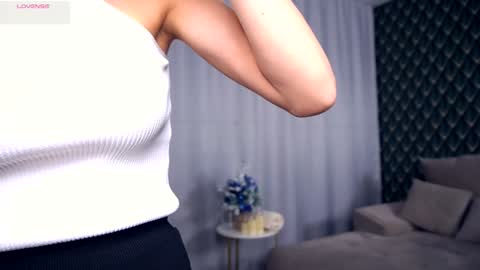 Hello im Nova online show from January 7, 4:26 am