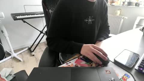 fem_alice_louis_dom online show from April 4, 9:40 am