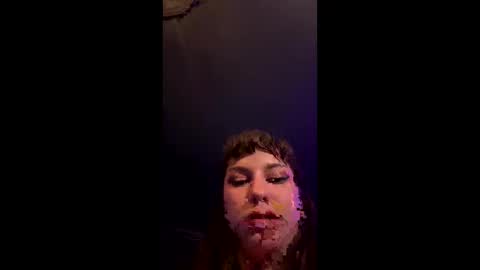 Snapshot of femalien69 chatting on January 10, 7:35 am Femalien69 online show from January 10, 7:35 am