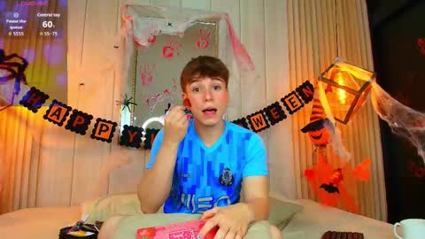 Femboy Max online show from October 27, 12:31 pm