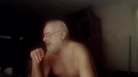 Snapshot of femdom_sub chatting on December 11, 6:04 am femdom_sub online show from December 11, 6:04 am