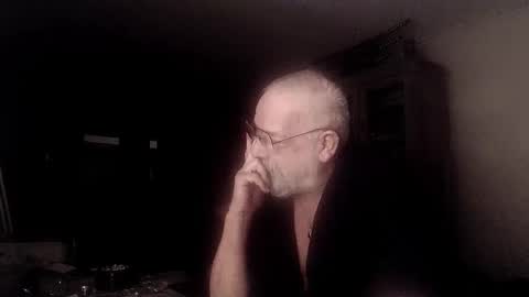 Snapshot of femdom_sub chatting on January 22, 2:59 am femdom_sub online show from January 22, 2:59 am
