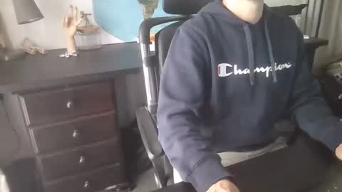 Snapshot of femdomsubby chatting on April 11, 2:49 am femdomsubby online show from April 11, 2:49 am