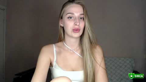 Snapshot of femkedejager chatting on May 28, 8:28 pm Femke online show from May 28, 8:28 pm