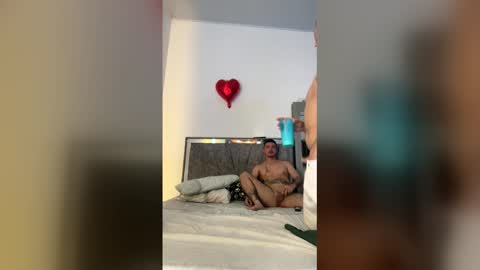 Snapshot of femsex122_ chatting on February 22, 4:46 am Nico online show from February 22, 4:46 am