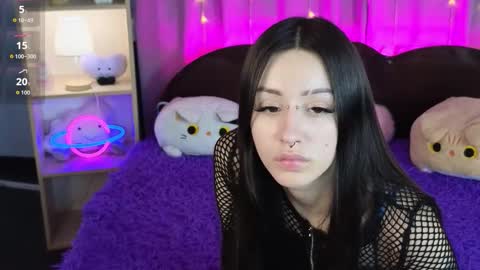 Fenilea online show from January 6, 8:45 pm