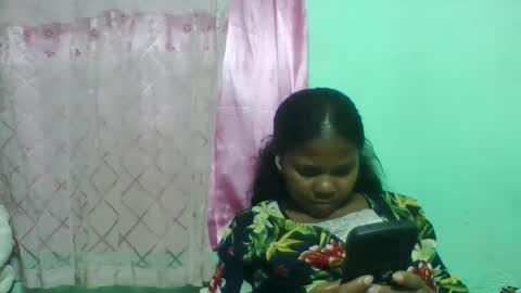 Snapshot of fenou122745 chatting on February 7, 6:44 pm fenou122745 online show from February 7, 6:44 pm