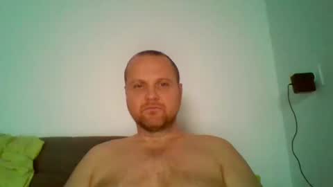 Snapshot of ferkooo111 chatting on February 3, 4:46 am Dorotheo online show from February 3, 4:46 am