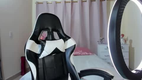 fernanda_151 online show from February 15, 2:30 am