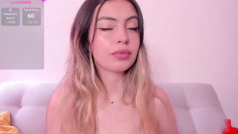 Snapshot of fernanda_aaa chatting on July 10, 4:42 pm fernanda online show from July 10, 4:42 pm