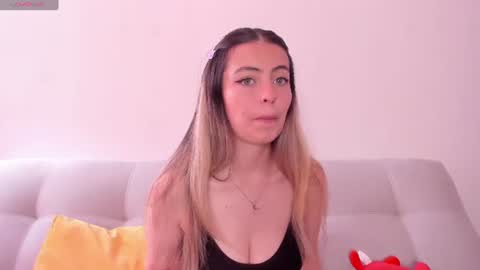 Snapshot of fernanda_aaa chatting on July 14, 4:34 pm fernanda online show from July 14, 4:34 pm