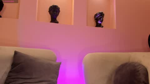 Snapshot of fernandax1_ chatting on February 7, 12:42 am FER online show from February 7, 12:42 am