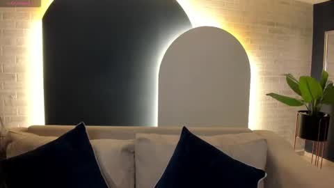 Snapshot of fernandax1_ chatting on October 11, 11:09 am FER online show from October 11, 11:09 am