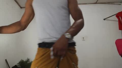 fernandez_latinblack online show from December 6, 10:52 pm